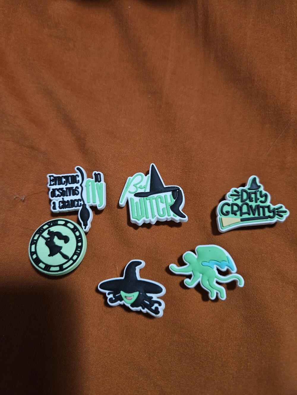 6 Wicked Jibbitz